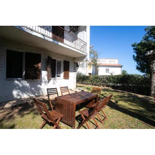 M081 - Marcelli, residence Mare Verde trilo con giardino