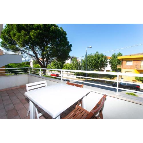 M121 - Marcelli, trilocale con terrazzo a 200mt dal mare