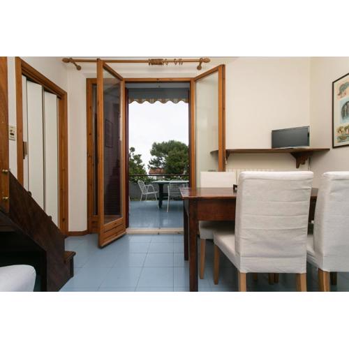 M134 - Marcelli, quadrilocale con terrazzo a 50mt dal mare