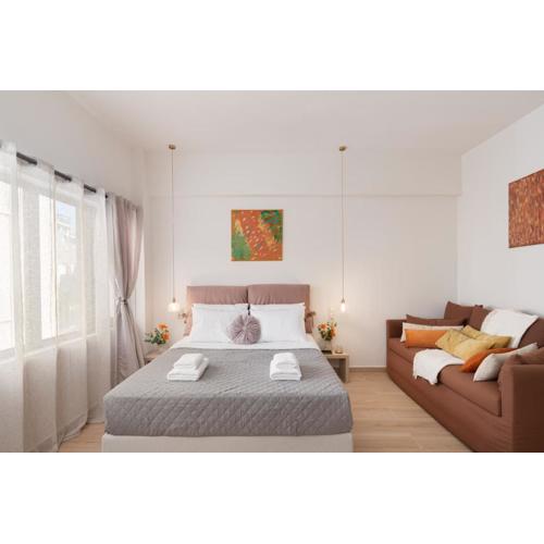 M18 Studios Monastiraki Gems