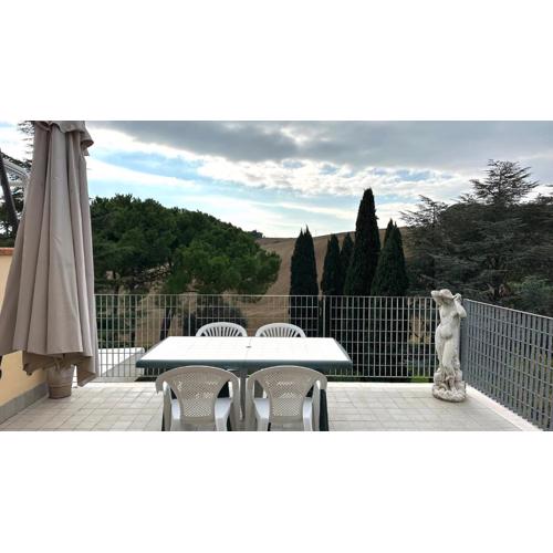 M213 - Marcelli, trilocale con ampio terrazzo panoramico