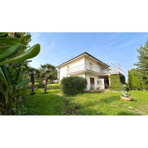 M292 - Marcelli, quadrilocale con giardino a 50mt dal mare