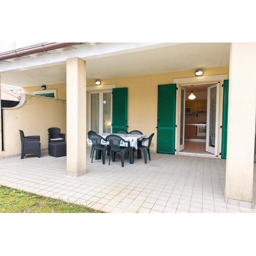 M329 - Marcelli, bilocale con giardino e garage