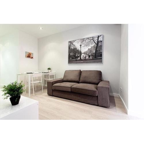 MA22 · MA22 - Apartment in Sants communal terrace