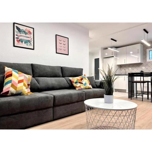Macasta Suite