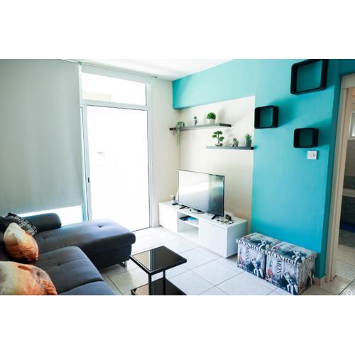 Mackenzie Flat 101