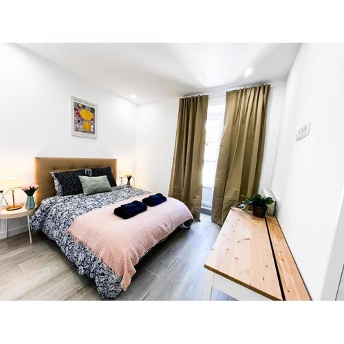 Madrid Private Rooms - Ferrer