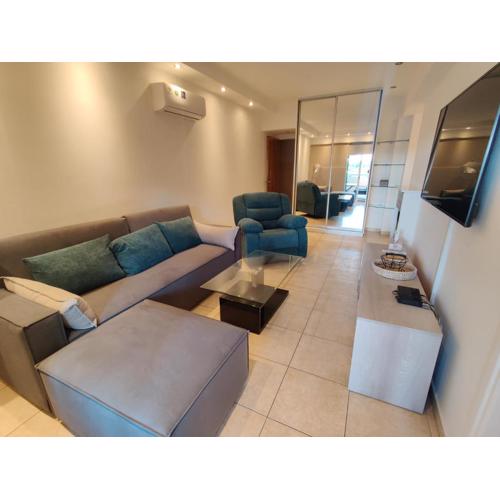 Maestro II Apartment