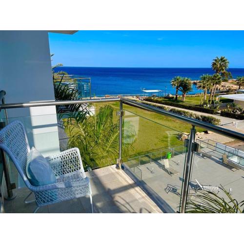 MagesticView seafront apartment