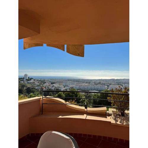 Magna Marbella 2 Bed apt with speacular sea views