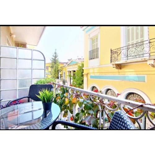 Magnificent apartment in Plaka