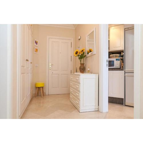 Magnificent Apartment In Terrazas Del Duque