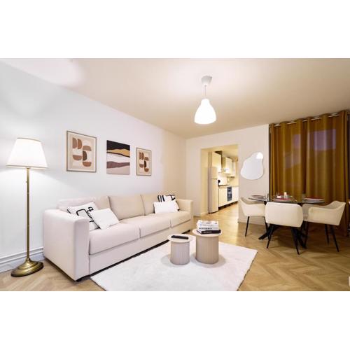Magnifique Appartement dans le Centre-Ville de Reims, Proche de la Gare et des Commodités