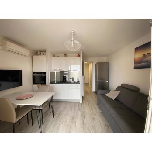 Magnifique T2 climatisé avec parking privé à Sète - FR-1-472-207