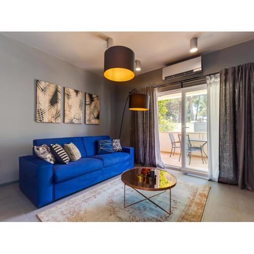 Magnolia - Modern Apartment near City Center and Sea