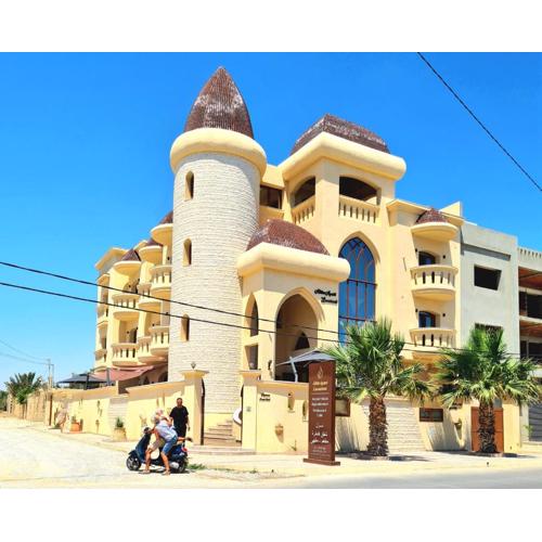 Mahdia - Baghdadi - Laourient Apartments, restaurant, café