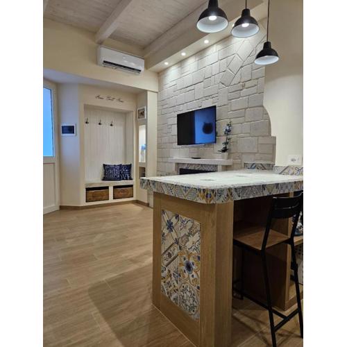 MAIOLICA Holiday House