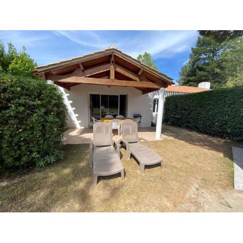 Maison 2 chambres avec terrasse et parking près forêt, plage et pistes cyclables à Saint-Jean-de-Monts - FR-1-323-522