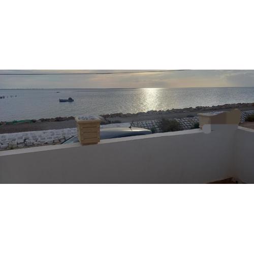 Maison 2 terrasses au bord de mer