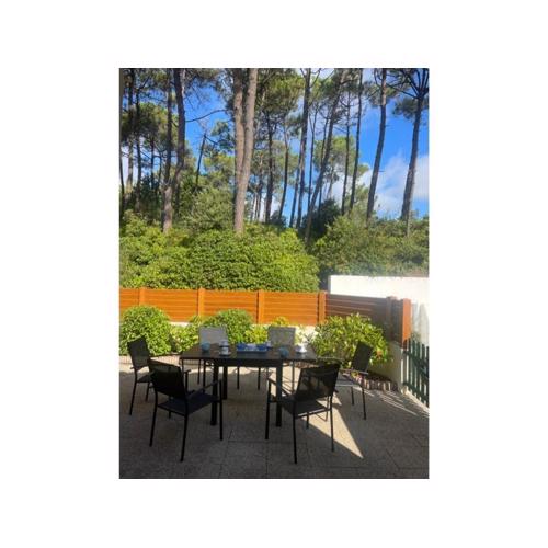Maison avec Piscine Chauffée, Terrasse et Parking - Proche Plage et Forêt - FR-1-323-553