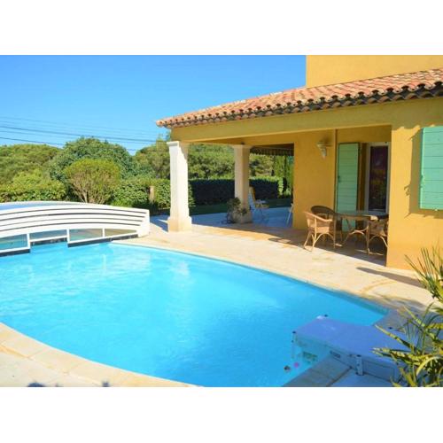 Maison avec piscine couverte et terrasse barbecue - 6 couchages - Sainte Maxime - FR-1-226-311