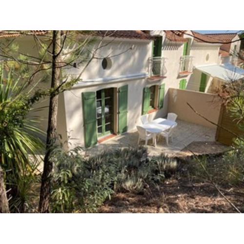 Maison avec Piscine et Jardin à Saint Jean de Monts – Idéale Familles, Proche Plages et Forêt - FR-1-323-440