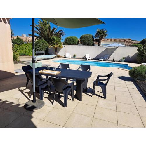 Maison charmante pour 6 personnes, résidence calme avec piscine privée - FR-1-323-578