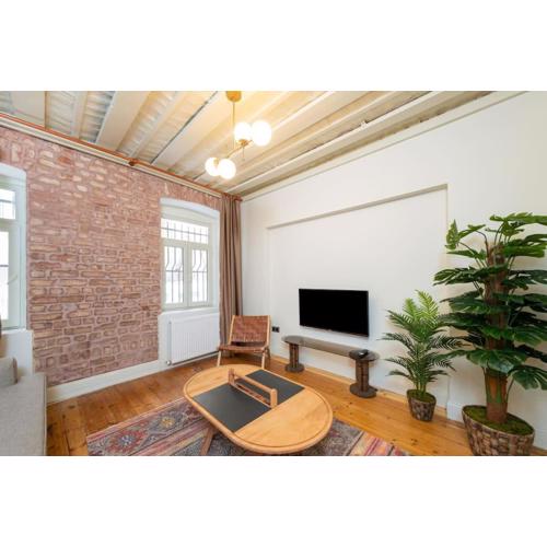 Maison Chic - Newly Renovated 3Br in City Center