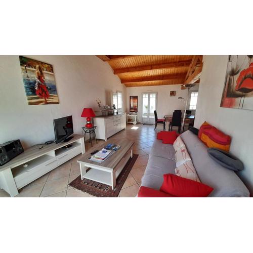 Maison de ville au calme, de plain pied, 2 chambres