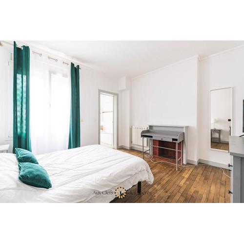 Maison de ville avec cour Place Luton