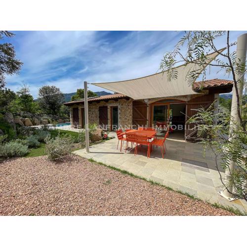 Maison en pierre - 6 personnes - piscine