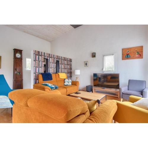 Maison moderne avec jardin pour 12 personnes