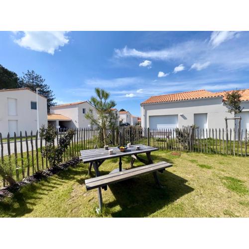 Maison neuve proche forêt, 2 chambres, parking privatif - FR-1-323-572