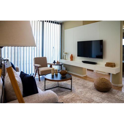 Maison Noire by Staycom