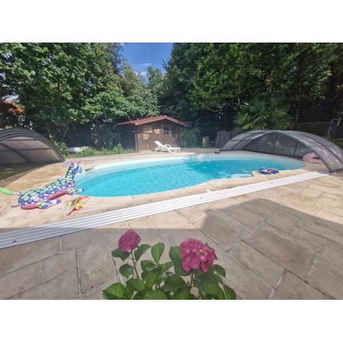 MAISON OROUET PISCINE 4 CHAMBRES