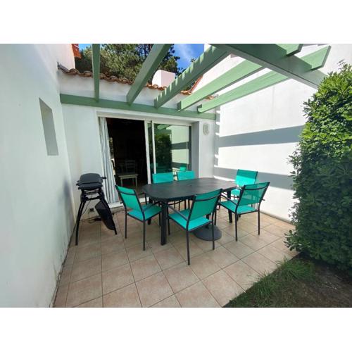 Maison proche forêt, 2 chambres, terrasse et parking - 6 personnes, St Jean de Monts - FR-1-323-523