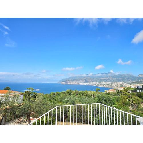 Maison Regina Giovanna - A Window to the Paradise