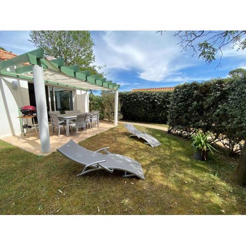 Maison spacieuse au cœur de la verdure, proche de la forêt, idéale pour familles et cyclistes - FR-1-323-520