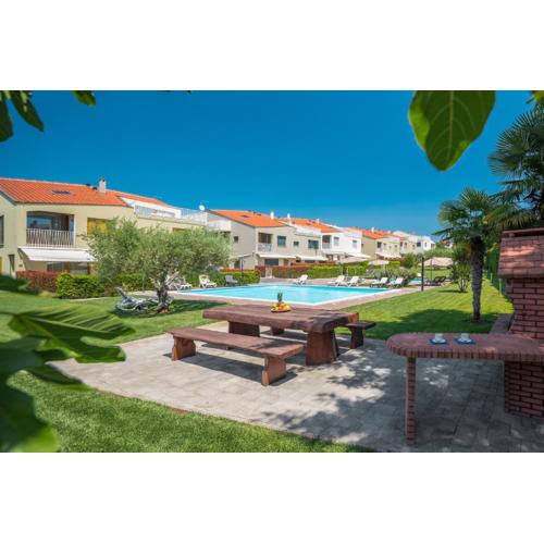 Maj Premium Residence