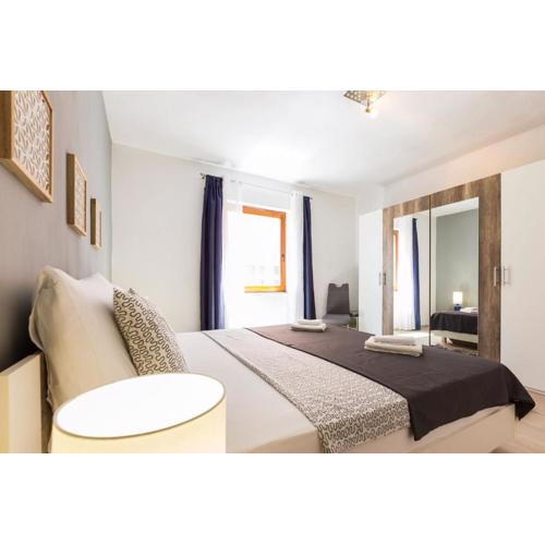Makalu Apartment