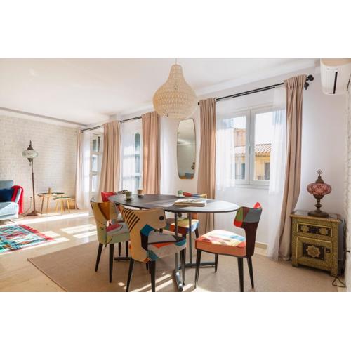 Málaga Centro II: Central and bright apartment with balconies