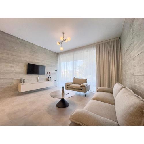 Malberry Park 101 - Modern 2 Bedroom Apartment with Pool, Gym, Jaccuzi