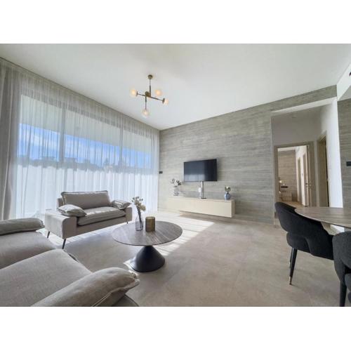 Malberry Park 102 - Modern 2 Bedroom Apartment with Pool, Gym, Jaccuzi