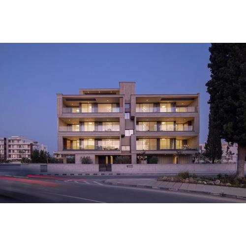 Malberry Park 301 - Modern 2 Bedroom Apartment with Pool, Gym, Jaccuzi