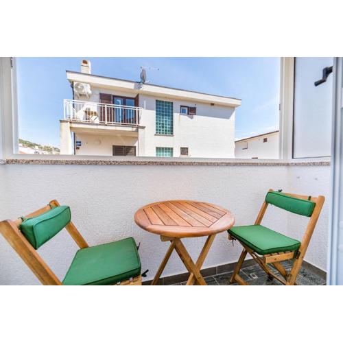 Malerisches Apartment nur 500 Meter zum langen Strand mit Privatparkplatz, Balkon