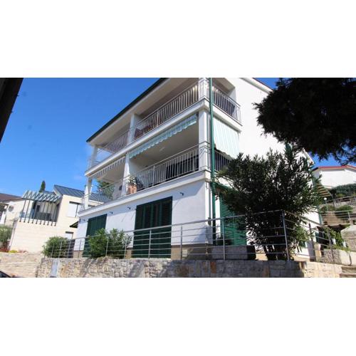 Malinska Apartment 11
