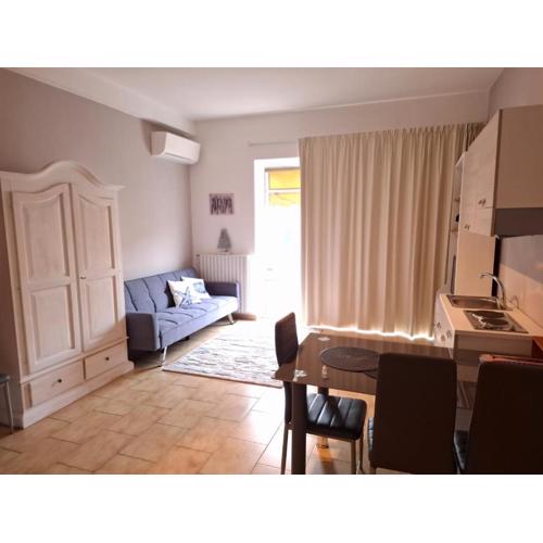 Mameli Rooms LT