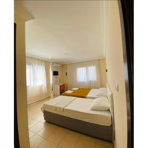 Mandarin Beach Hotel