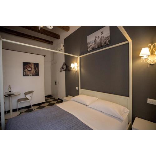 Manì Rooms