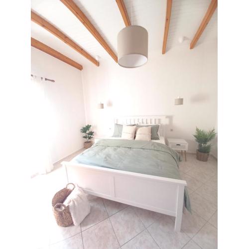 Manolia Apartments